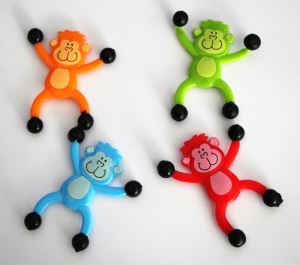 Mokey Cheap Toy Climbing Fuq Il-Ħajt