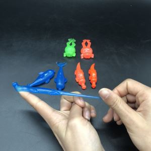 Ġugarelli Mini Sticky Slingshot għall-Kapsula tal-plastik